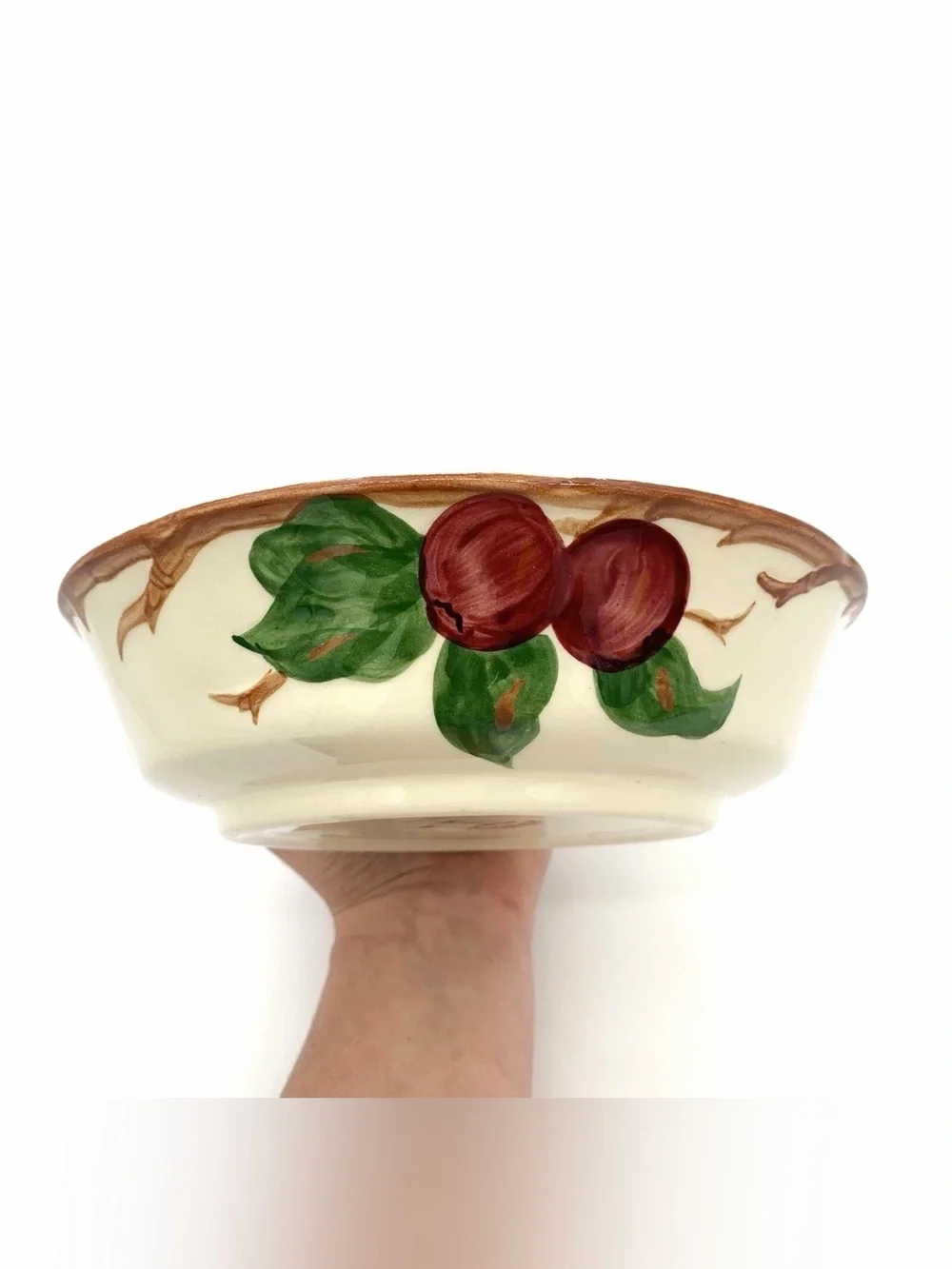 1949-53 Franciscan Apple Footed Vegetable Serving Bowl 7.5